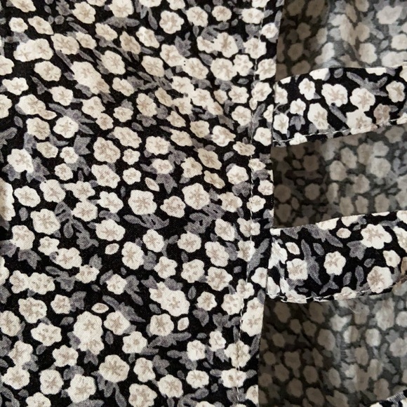 Garage Crop Tank - Picture 3 of 4